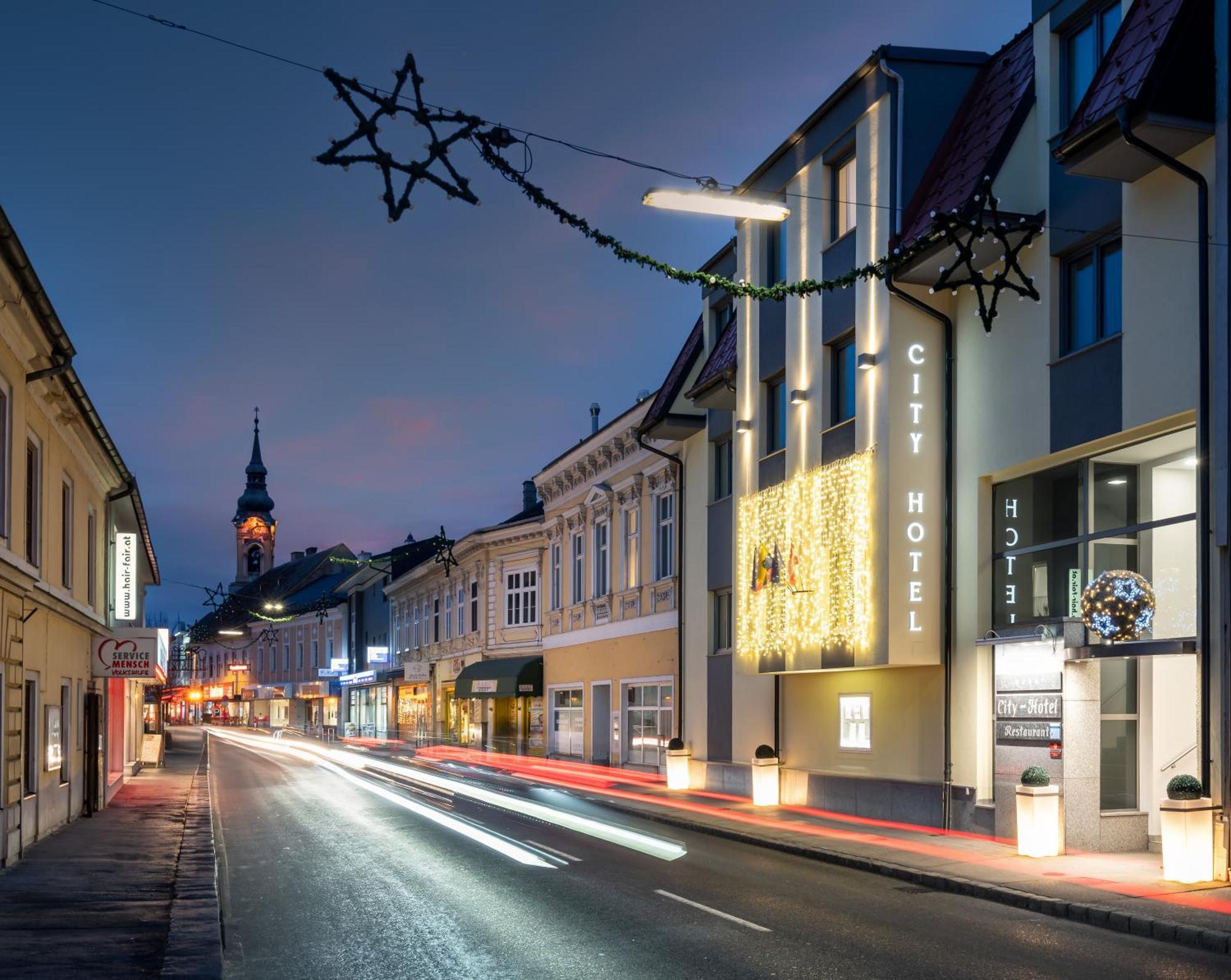 City Hotel Штоккерау Экстерьер фото